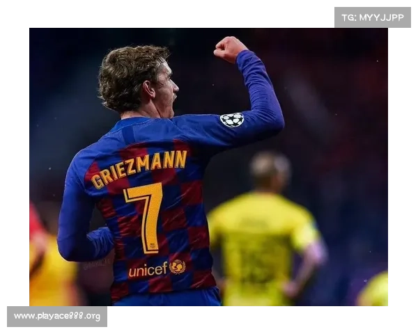 巴塞罗那竞技发布纪念T恤 致敬礼服主帅永恒优雅风范 巴塞罗那竞技发布纪念T恤 致敬礼服主帅永恒优雅风范